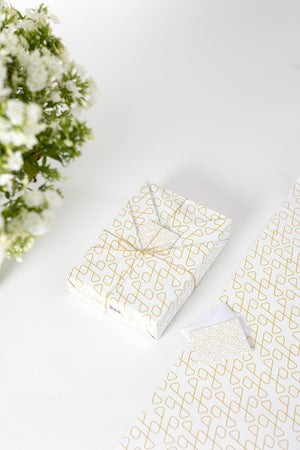 WRAPPING PAPER TRIANGLES