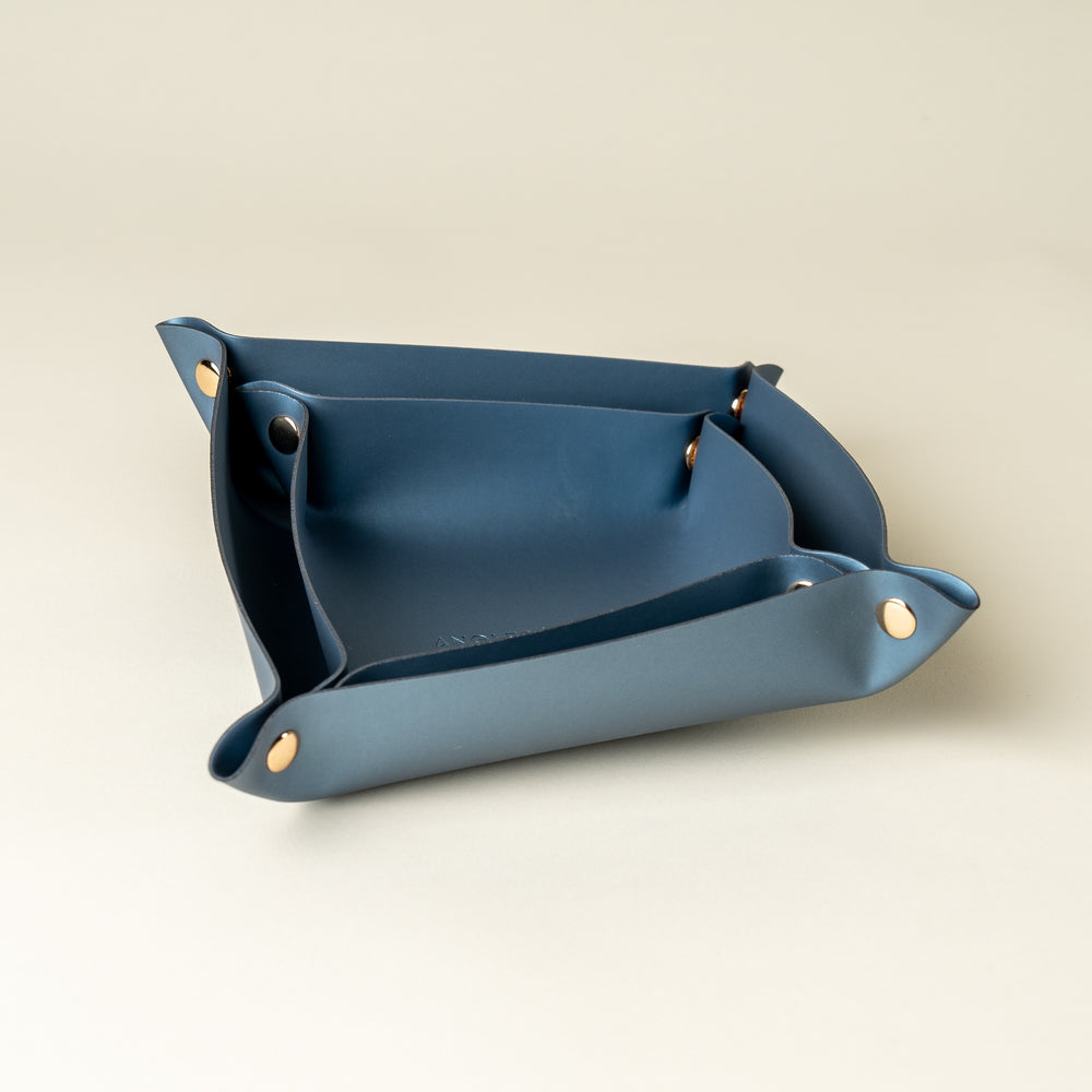 Leather trays Blue / مقسمات جلد