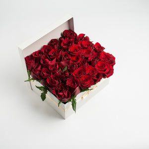 Flower Box Red / بوكيه الورد الاحمر