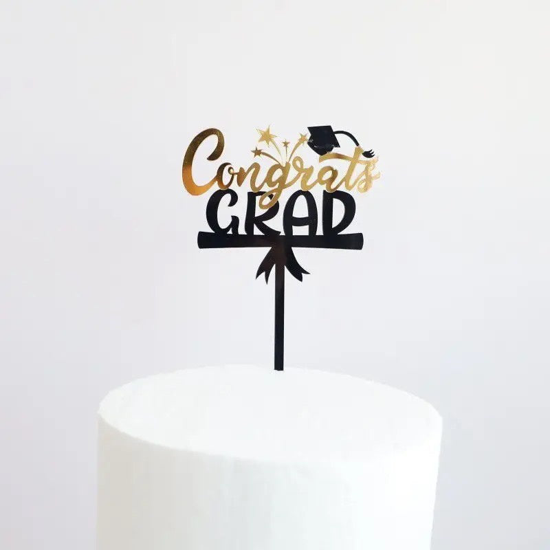 Cake topper Congrats Grad / تغريسة كيك