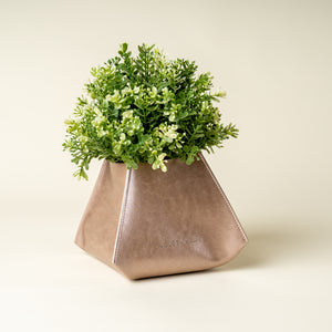 
            
                Load image into Gallery viewer, Flower Vase Brown / قاعدة مزروعات
            
        