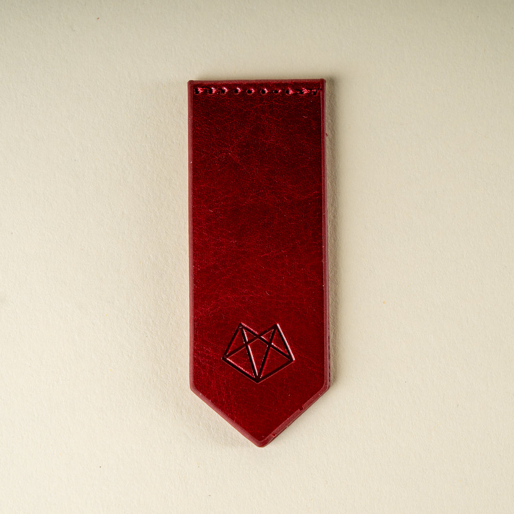 Leather small bookmark red  / فاصل قراءة
