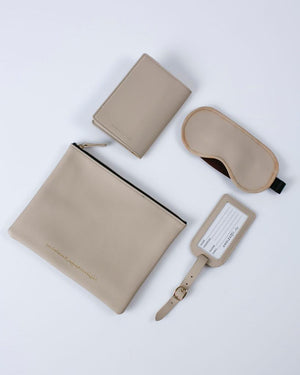 
            
                Load image into Gallery viewer, Leather travel set Beige /طقم السفر
            
        