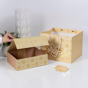 
            
                Load image into Gallery viewer, Bag and Box set yellow M / كيس مع علبة وكرت
            
        